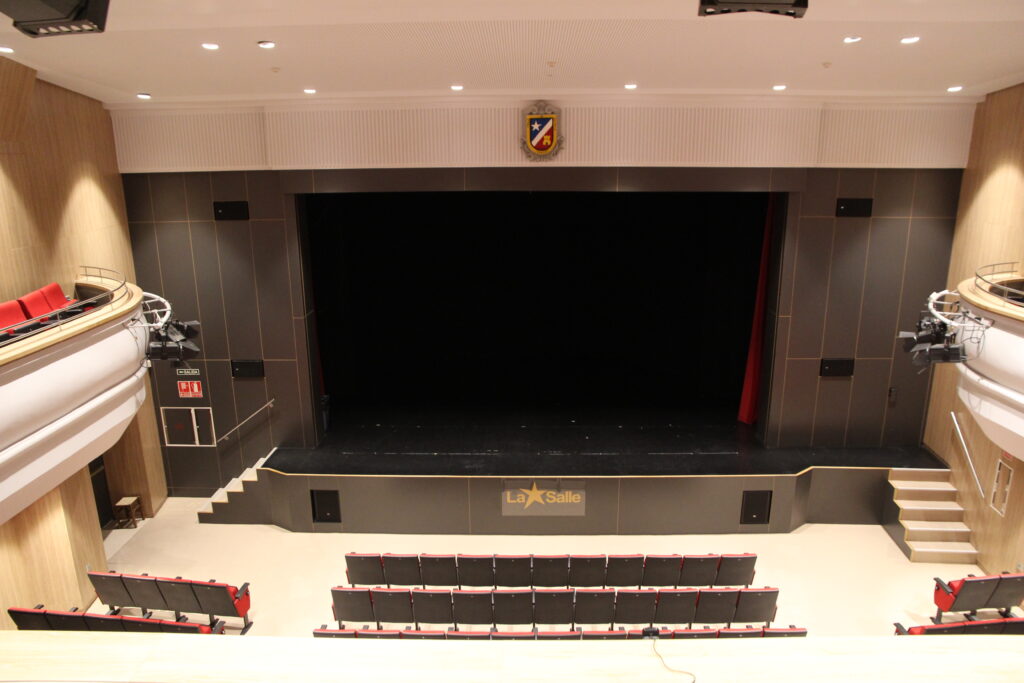 Colegio Lourdes Teatro Cine